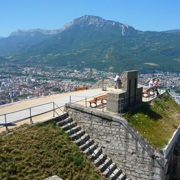 Wandelingen rond Grenoble, paden en wandelingen in de natuur