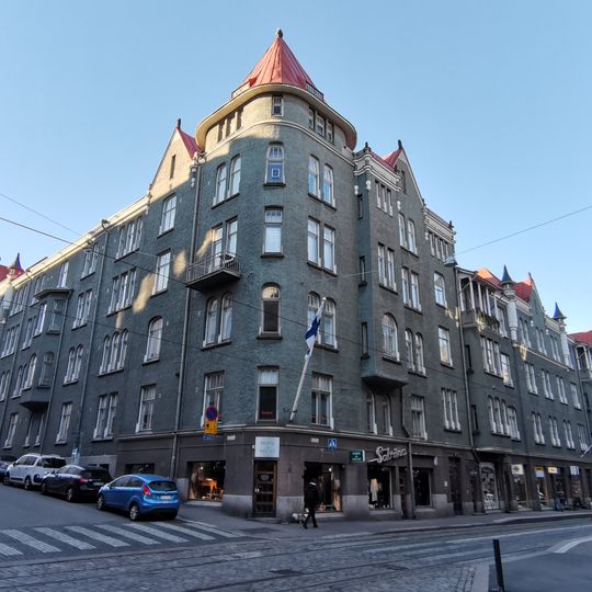 Fredrikinkatu 20 - Iso Roobertinkatu 29-31