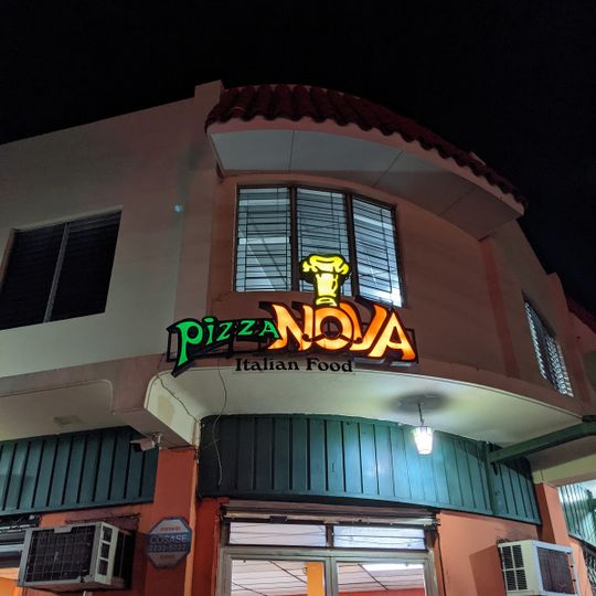 Pizza Nova