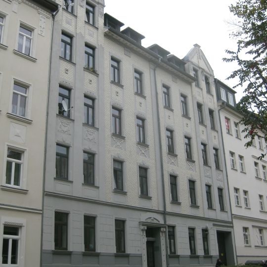 Mietshaus in geschlossener Bebauung Gießerstraße 51