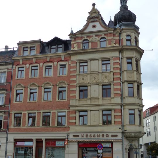 Mietshaus mit Laden Sachsenstraße 1