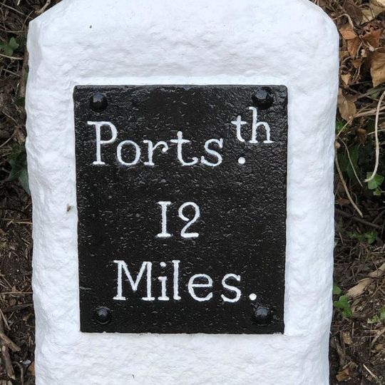 Milestone, Hambledon, opp. Snowdrop Cottage