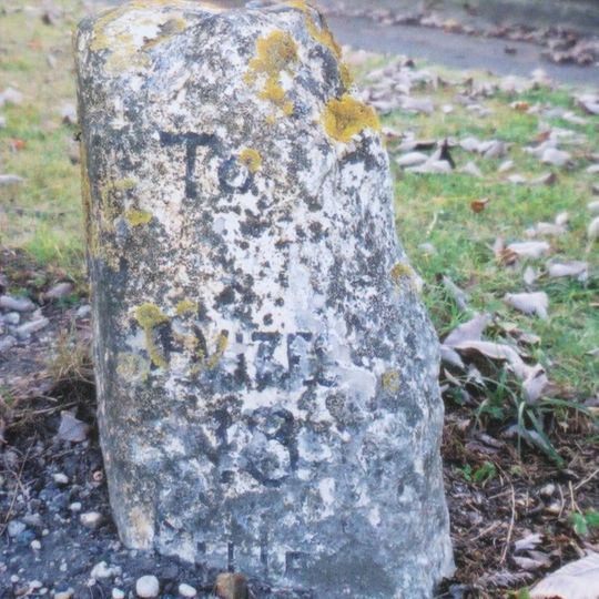 Milestone 200 Metres North Of M4 Bridge