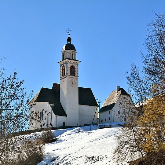 St. Francis church and rectory in Albula/Alvra