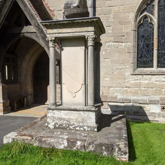 Monument To Richard Lea 1 Metre South Of South Porch Of St Mary Magdalene