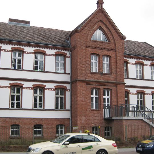 Gemeindeschule und Gemeindebüro Dalldorf