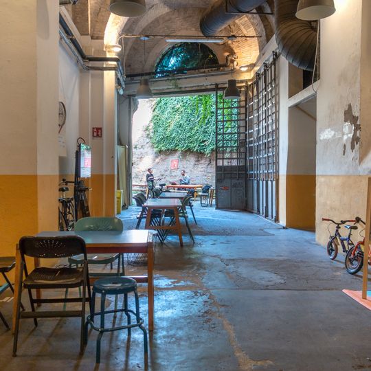 Locali sotterranei al di sotto della scalinata del Pincio