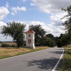 Kaplička jižně od Myslkovic