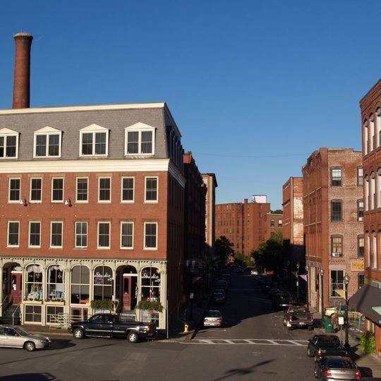 Washington Street Shoe District