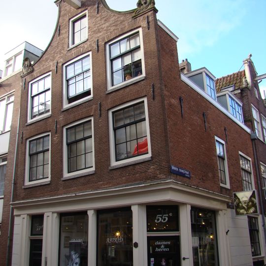 Huis met klokgevel