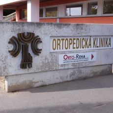 Sign of Orthopaedics Clinic