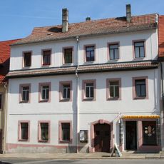 Wohnhaus in geschlossener Bebauung