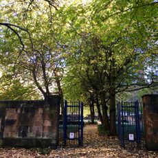 98 Ingram Street, Ramshorn Theatre, Churchyard