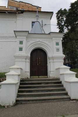 Entrance 0