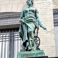 Statua