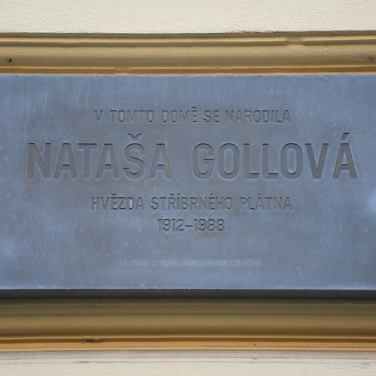 Pamětní deska Nataši Gollové