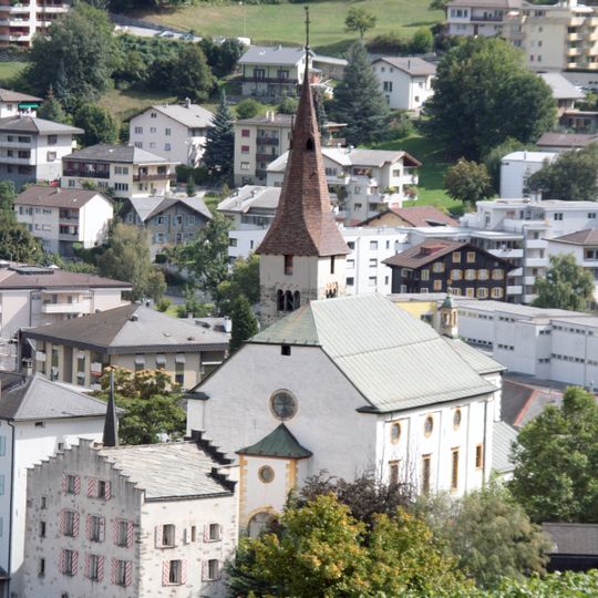 Burgerkirche Hl. Drei Könige mit Burgerarchiv