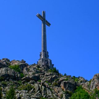 Cruz del Valle de Cuelgamuros