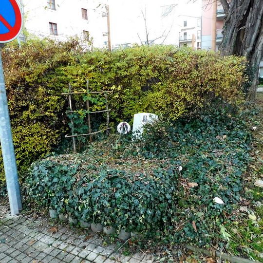 Pomník Bedřicha Němce v ulici Paťánka v Podbabě