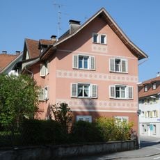 Wohn- und Geschäftshaus