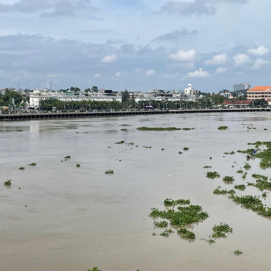 Phu Cuong Bridge