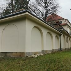 Three former Wandelhallen 1-3 (individual monuments to ID No. 09284584) Hufelandstraße 15 (by buildings A2, A5 and B5)