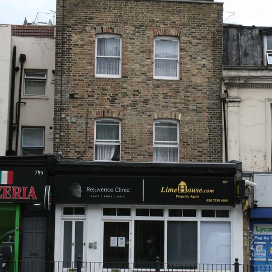 797, Commercial Road E14