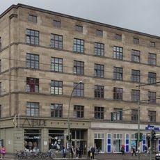 Greifswalder Straße 81, 84