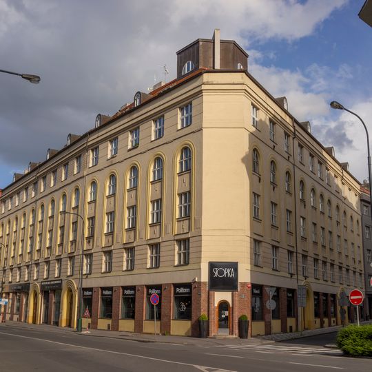 Secesní obytný-obchodní Dům