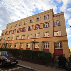 Budova gymnázia v Ohradní ulici