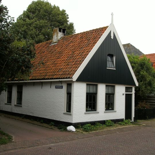 Gaaf pandje met houten voorschot