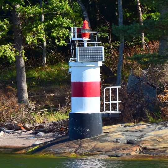 Västra Rönnholmen lighthouse