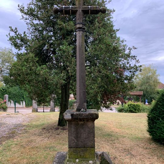 Croix de l'Église de Bressolles