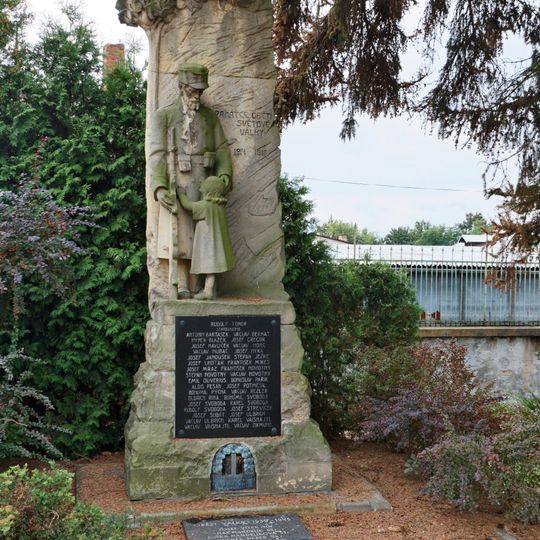 Pomník padlým ve světových válkách v Klášteru Hradiště nad Jizerou