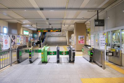 Interior 0