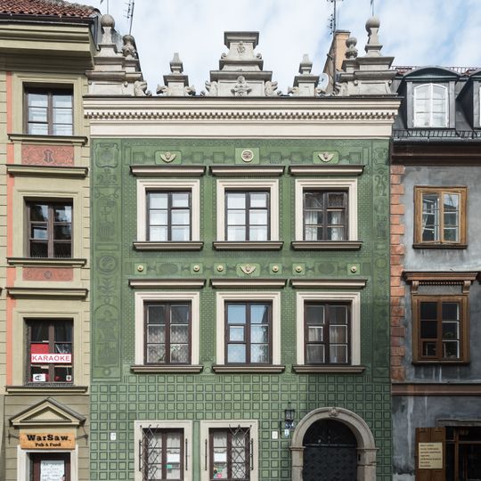 Kamienica Pod Chrystusem w Warszawie