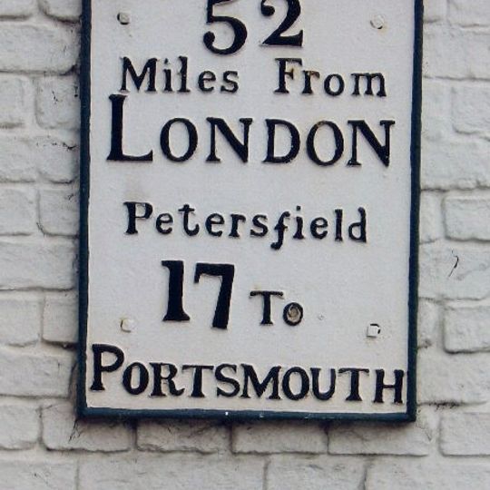 Milestone, Dragon Street, The Dragon Street Gallery