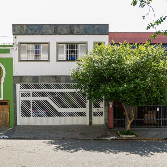 Imóvel à Rua Dona Inácia Uchoa, nº 201