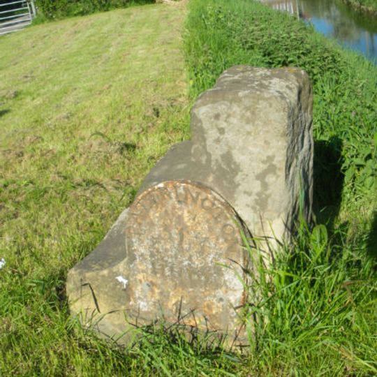 Milestone, Winstead Bridge, 1 mile W of Patrington