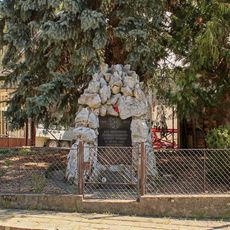 Pomník padlým v Nové Vsi na návsi