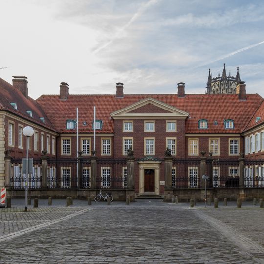 Bischöfliches Palais