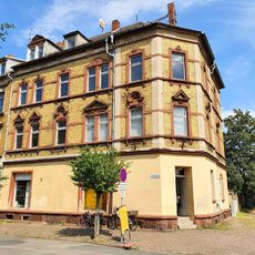 Mietshaus in Ecklage Marienstraße 4