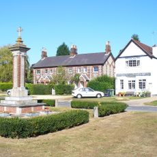 Chipperfield War Memorial (On Green Opposite Two Brewers Inn)