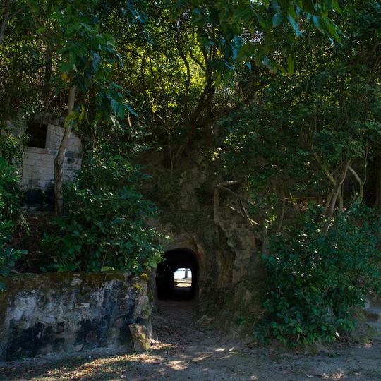 Túnel na Pedra II de Paquetá