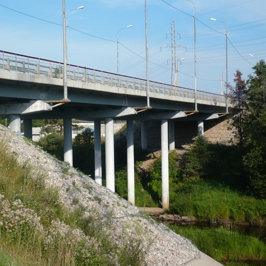 Мост через Пскову