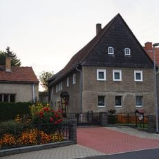 Wohnstallhaus eines Bauernhofes Rödertalstraße 47 (ehemals Hauptstraße 47)