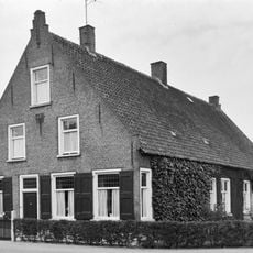 Van der Duinstraat 10, Sprang