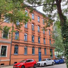 Mietshaus in Ecklage in geschlossener Bebauung, Doppelhaus (s. auch Osterweihstraße 14) Kreisigstraße 41