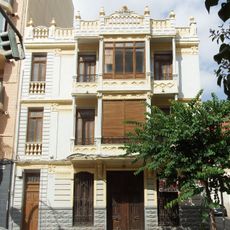 Edificio de la avenida Padre Carlos Ferris 28