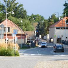 Most Riegrovy ulice přes Výmolu v Úvalech